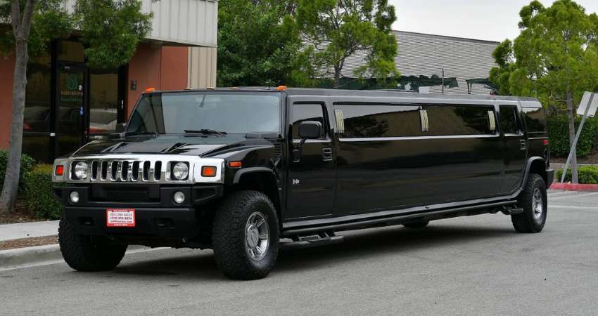 Ford Excursion Stretch Limousine Is Best To Own On Rent